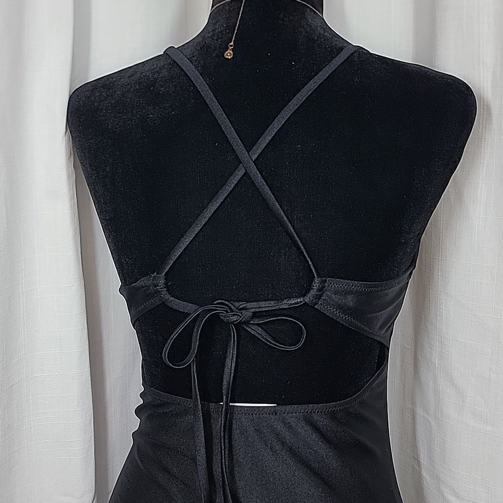 Ekouer Black V-neck Strappy Crossback One-piece Swimsuit - Picture 6 of 16
